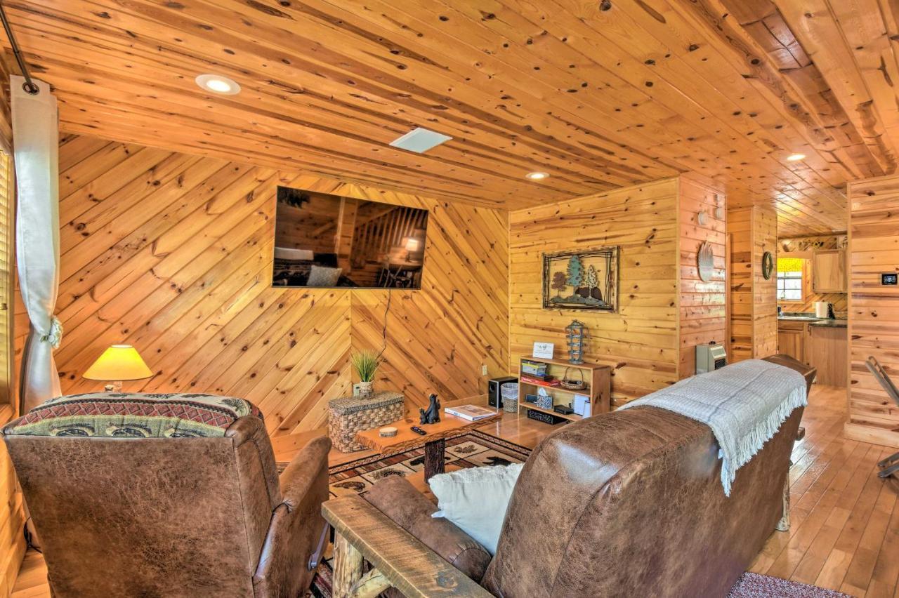 Cozy Hiawassee Cabin With Fire Pit And Mtn Views! Ngoại thất bức ảnh