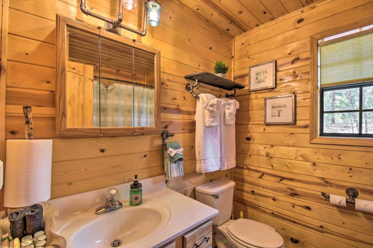 Cozy Hiawassee Cabin With Fire Pit And Mtn Views! Ngoại thất bức ảnh