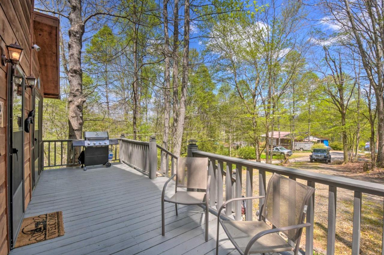Cozy Hiawassee Cabin With Fire Pit And Mtn Views! Ngoại thất bức ảnh